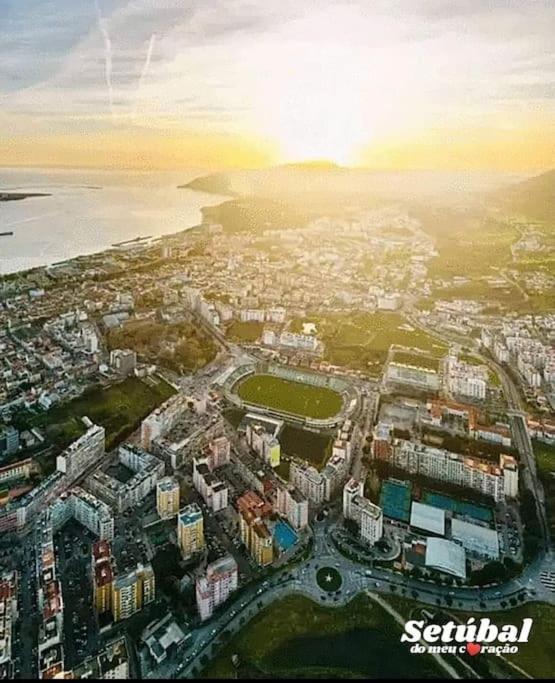 Setubal Rp House Apartamento Perto Do Mar E Comercio Na Luisa Todi Eksteriør billede
